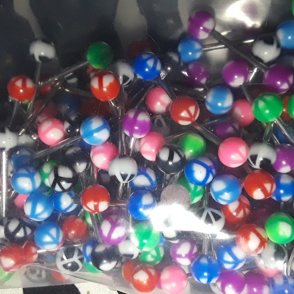 6 peace sign tongue rings New - Picture 3 of 3